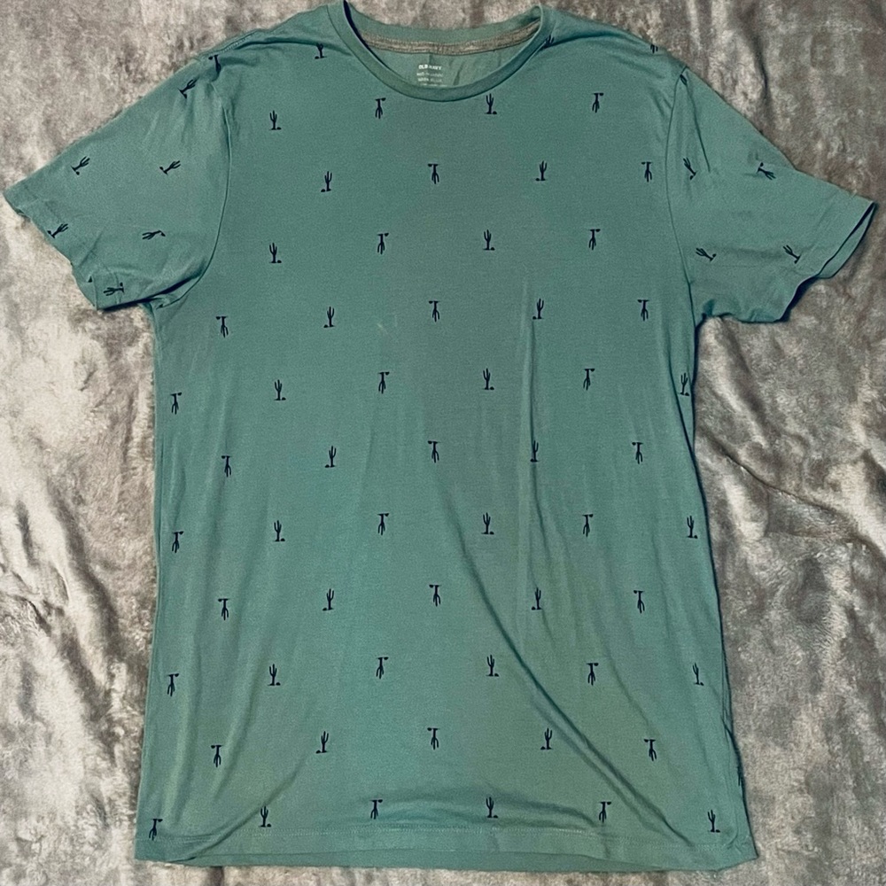Old Navy Men’s Cactus print tee